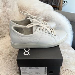 White Ecco shoes 6-6.5